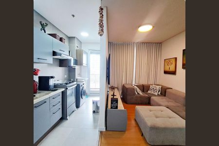 Apartamento para alugar com 62m², 2 quartos e 1 vagaSala