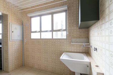 Apartamento à venda com 102m², 3 quartos e 1 vagaÁrea de Serviço