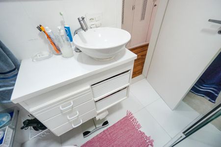 Apartamento à venda com 104m², 3 quartos e 1 vaga Apartamento à venda com 104m², 3 quartos e 1 vagaBanheiro da suíte