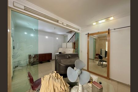 Sala de casa para alugar com 3 quartos, 150m² em Chácara Santo Antônio (zona Sul), São Paulo