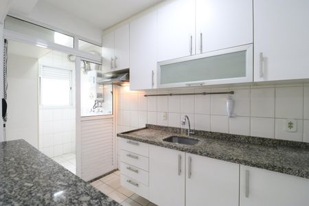 Apartamento à venda com 56m², 2 quartos e 1 vagaCozinha e Área de Serviço