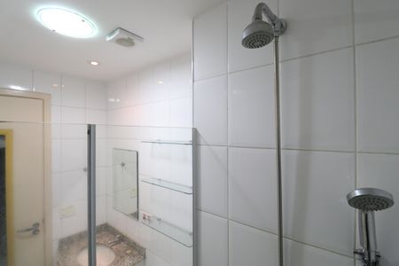 Apartamento à venda com 56m², 2 quartos e 1 vagaBanheiro Social