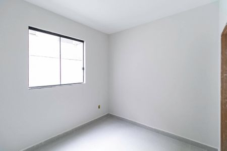 Casa à venda com 100m², 3 quartos e 2 vagasQuarto 2