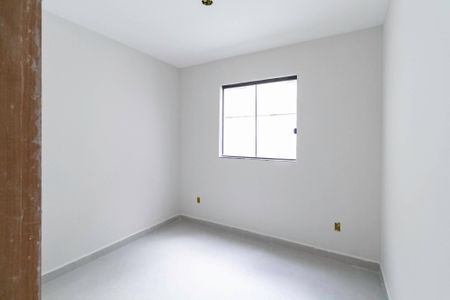 Casa à venda com 100m², 3 quartos e 2 vagasQuarto 2