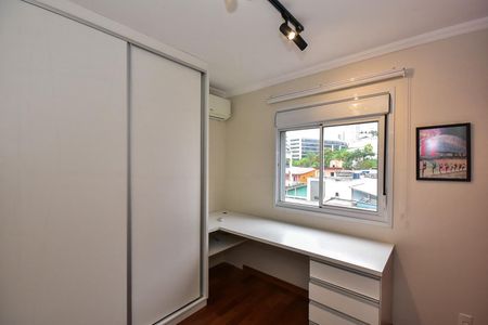 Apartamento à venda com 74m², 3 quartos e 2 vagasQuarto