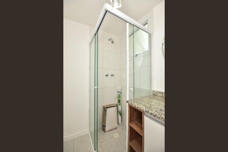 Apartamento à venda com 74m², 3 quartos e 2 vagasBanheiro