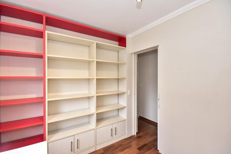 Apartamento à venda com 74m², 3 quartos e 2 vagasQuarto