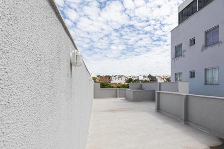 Casa à venda com 175m², 3 quartos e 2 vagasCobertura