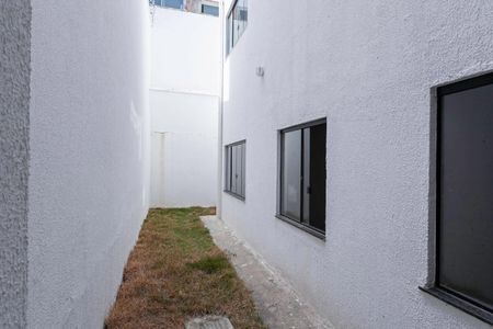 Casa à venda com 97m², 3 quartos e 2 vagasÁrea privativa 