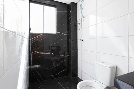 Casa à venda com 97m², 3 quartos e 2 vagasBanheiro da suíte 