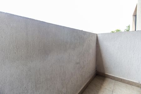 Apartamento à venda com 67m², 2 quartos e 1 vaga Apartamento à venda com 67m², 2 quartos e 1 vagaVaranda