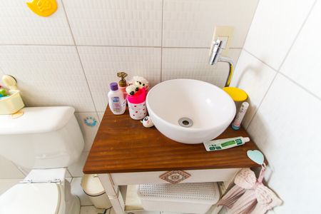 Casa à venda com 170m², 3 quartos e 3 vagasBanheiro da Suíte 1