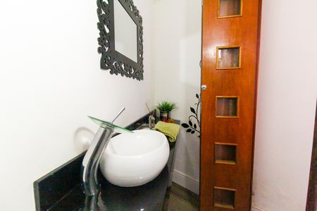 Casa à venda com 170m², 3 quartos e 3 vagasLavabo