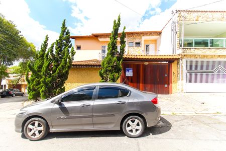 Casa à venda com 170m², 3 quartos e 3 vagasFachada