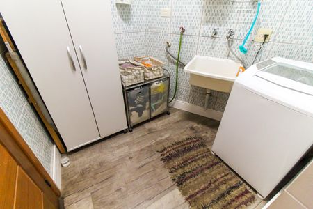 Casa à venda com 170m², 3 quartos e 3 vagasÁrea de Serviço