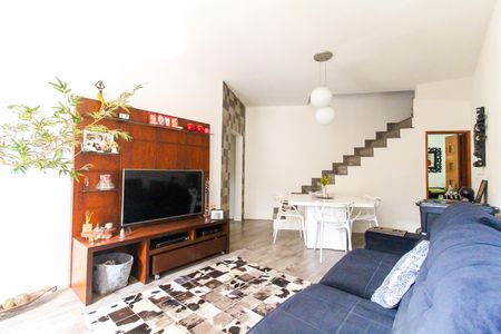 Sala de casa para alugar com 3 quartos, 170m² em Jardim Nossa Senhora do Carmo, São Paulo