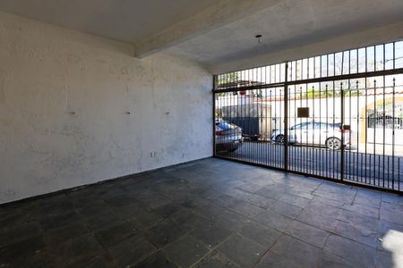 Garagem de casa para alugar com 2 quartos, 70m² em Jardim das Palmas, São Paulo