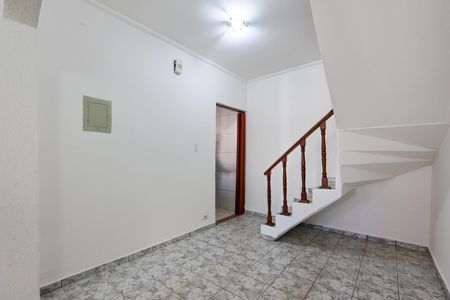Casa para alugar com 2 quartos, 70m² em Jardim das Palmas, São Paulo