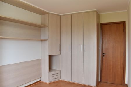 Quarto 1 de apartamento para alugar com 2 quartos, 105m² em Cristo Rei, Curitiba