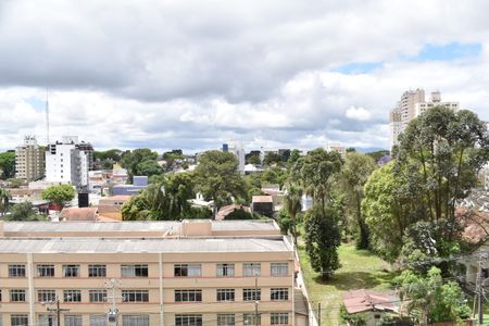 Vista da sala de apartamento para alugar com 2 quartos, 105m² em Cristo Rei, Curitiba