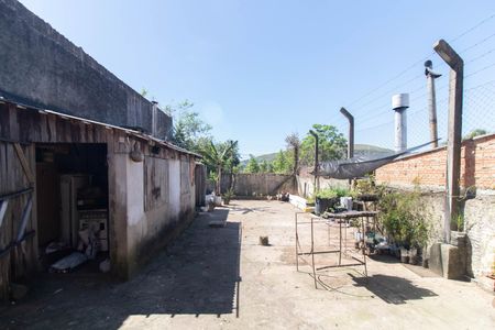 Casa à venda com 120m², 2 quartos e 2 vagasQuintal