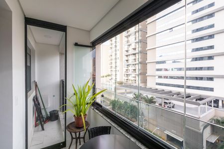 Varanda de kitnet/studio para alugar com 1 quarto, 47m² em Centro, Campinas