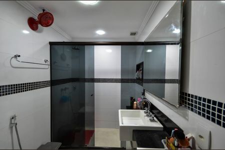 Apartamento à venda com 70m², 2 quartos e 1 vaga Apartamento à venda com 70m², 2 quartos e 1 vagaBanheiro Social