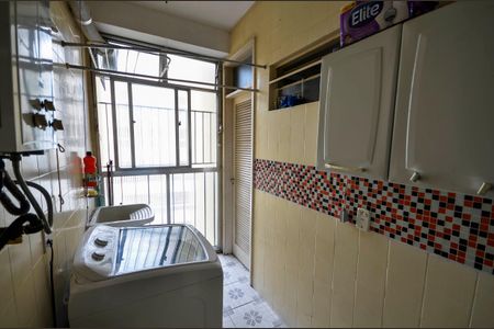 Apartamento à venda com 70m², 2 quartos e 1 vaga Apartamento à venda com 70m², 2 quartos e 1 vagaÁrea de Serviço