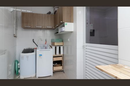 Casa à venda com 90m², 2 quartos e 2 vagas Casa à venda com 90m², 2 quartos e 2 vagasÁrea de Serviço