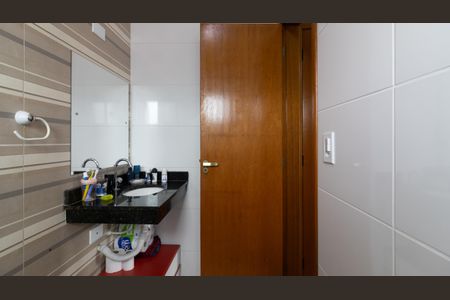 Casa à venda com 90m², 2 quartos e 2 vagas Casa à venda com 90m², 2 quartos e 2 vagasBanheiro da Suíte