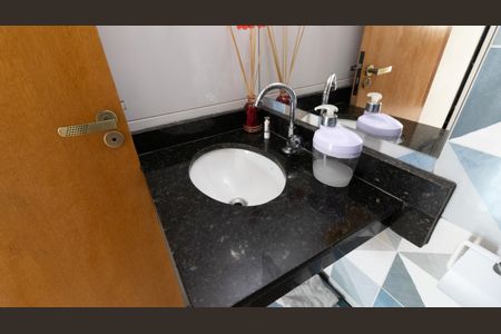 Casa à venda com 90m², 2 quartos e 2 vagas Casa à venda com 90m², 2 quartos e 2 vagasLavabo