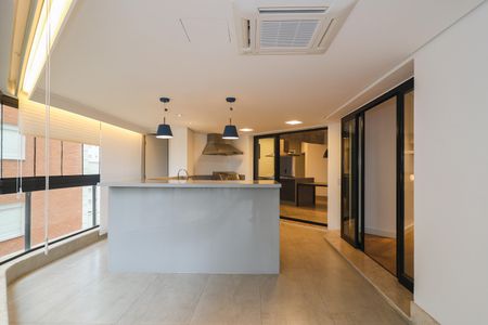 Apartamento para alugar com 420m², 5 quartos e 4 vagasVaranda da Sala