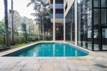Apartamento para alugar com 420m², 5 quartos e 4 vagasÁrea comum - Piscina