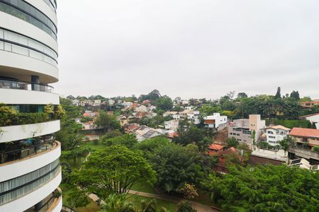 Apartamento para alugar com 420m², 5 quartos e 4 vagasVista da Suíte 1