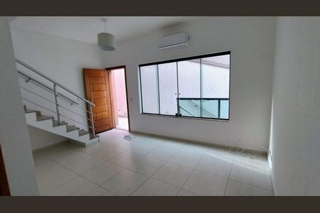 Casa de condomínio para alugar com 80m², 2 quartos e 1 vaga Casa de condomínio para alugar com 80m², 2 quartos e 1 vagaSala