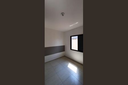 Casa de condomínio para alugar com 80m², 2 quartos e 1 vaga Casa de condomínio para alugar com 80m², 2 quartos e 1 vagaQuarto