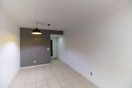 Sala de apartamento para alugar com 3 quartos, 70m² em Fátima, Niterói