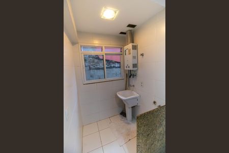 Área de Serviço de apartamento para alugar com 3 quartos, 70m² em Fátima, Niterói