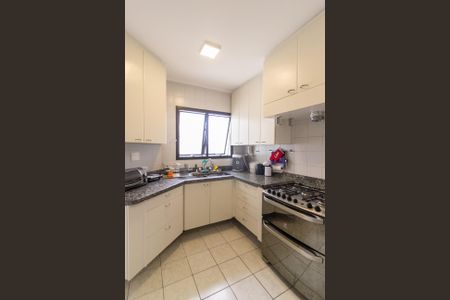 Apartamento à venda com 180m², 3 quartos e 3 vagas Apartamento à venda com 180m², 3 quartos e 3 vagasCozinha