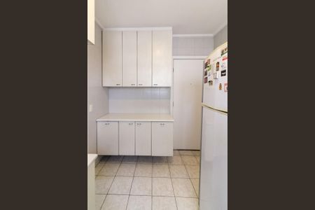 Apartamento à venda com 180m², 3 quartos e 3 vagas Apartamento à venda com 180m², 3 quartos e 3 vagasÁrea de Serviço