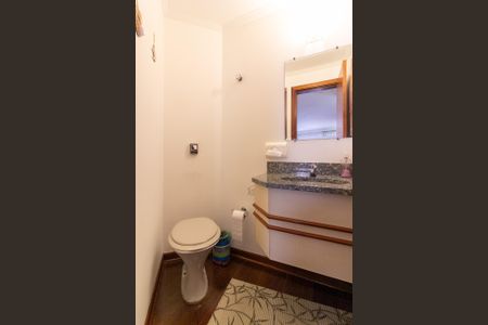 Apartamento à venda com 180m², 3 quartos e 3 vagas Apartamento à venda com 180m², 3 quartos e 3 vagasLavabo