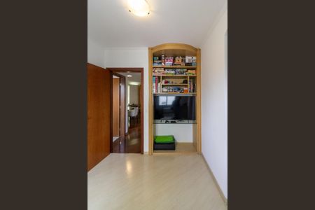 Apartamento à venda com 180m², 3 quartos e 3 vagas Apartamento à venda com 180m², 3 quartos e 3 vagasSala de Tv