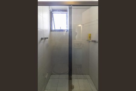 Apartamento à venda com 180m², 3 quartos e 3 vagas Apartamento à venda com 180m², 3 quartos e 3 vagasBanheiro da Suíte 1