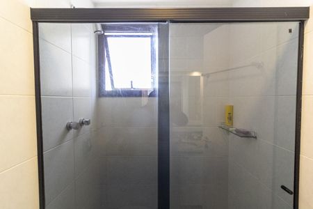 Apartamento à venda com 180m², 3 quartos e 3 vagas Apartamento à venda com 180m², 3 quartos e 3 vagasBanheiro da Suíte 1