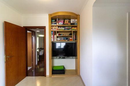 Apartamento à venda com 180m², 3 quartos e 3 vagas Apartamento à venda com 180m², 3 quartos e 3 vagasSala de Tv