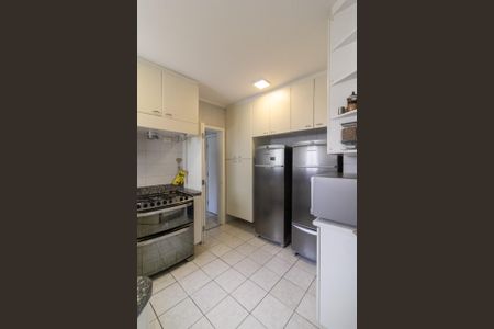 Apartamento à venda com 180m², 3 quartos e 3 vagas Apartamento à venda com 180m², 3 quartos e 3 vagasCozinha