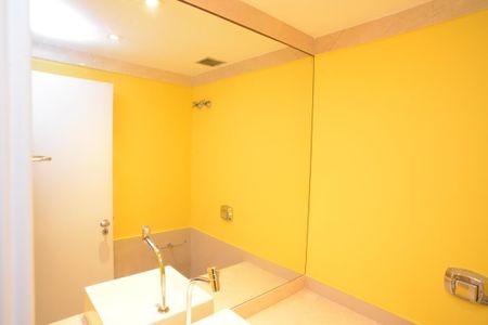 Apartamento para alugar com 152m², 4 quartos e 2 vagasLavabo