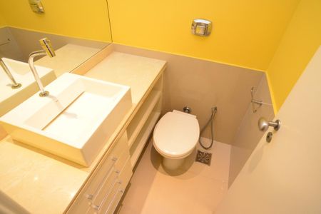 Apartamento para alugar com 152m², 4 quartos e 2 vagasLavabo