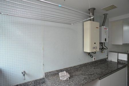 Apartamento para alugar com 152m², 4 quartos e 2 vagasÁrea de Serviço