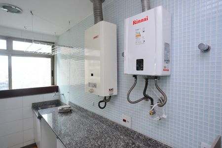 Apartamento para alugar com 152m², 4 quartos e 2 vagasÁrea de Serviço